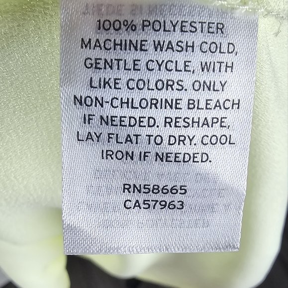 Halogen Yellow Polyester Tank Top Size Small ( 4 - 6 ) NWT - Picture 7 of 12